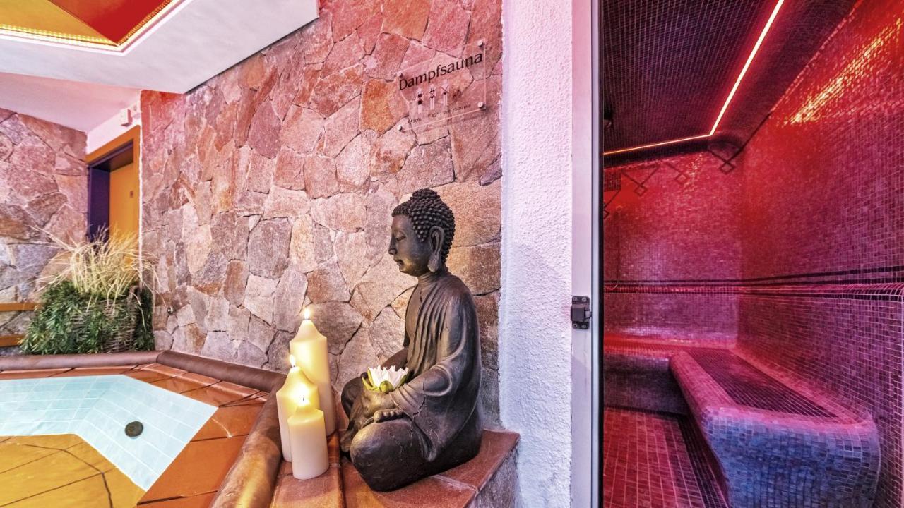 Hotel Brunnhofer Tirolo Eksteriør billede