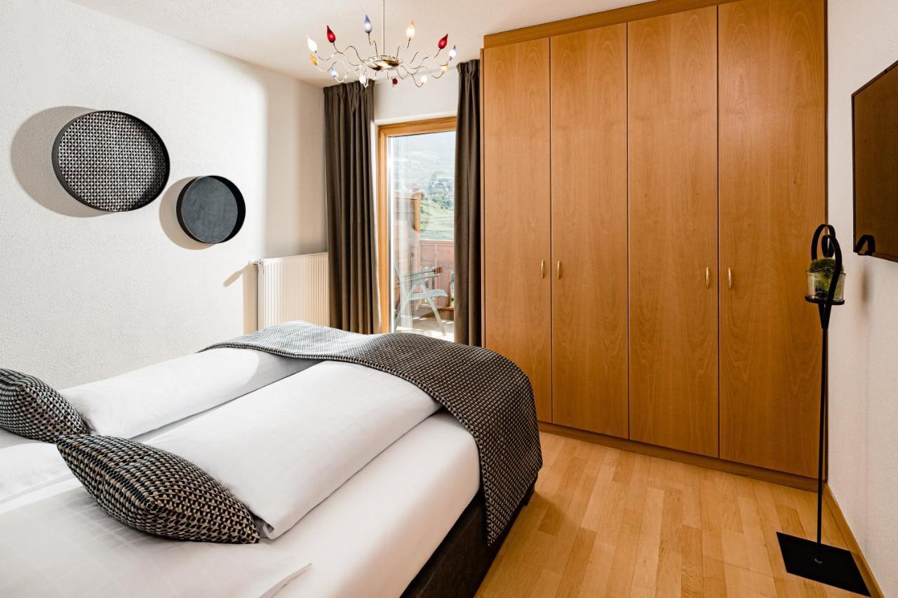 Hotel Brunnhofer Tirolo Eksteriør billede