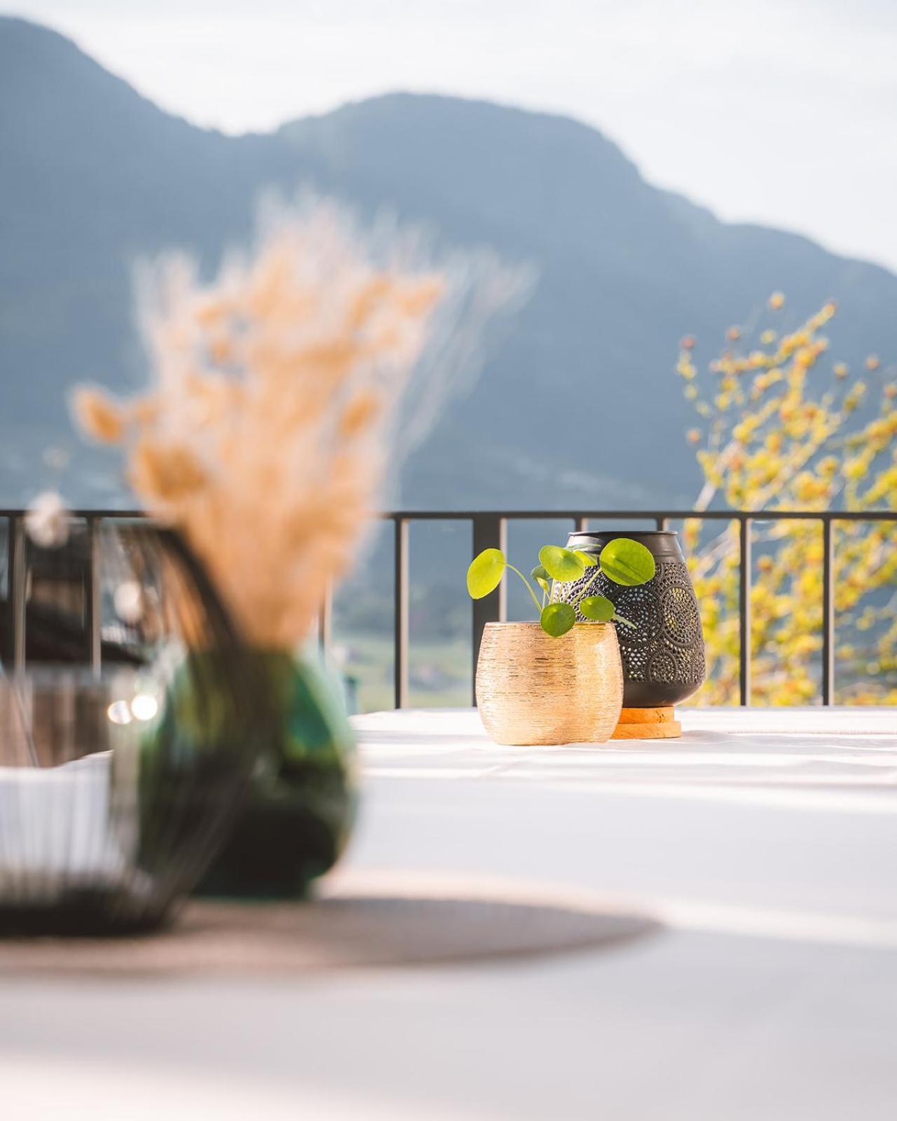 Hotel Brunnhofer Tirolo Eksteriør billede