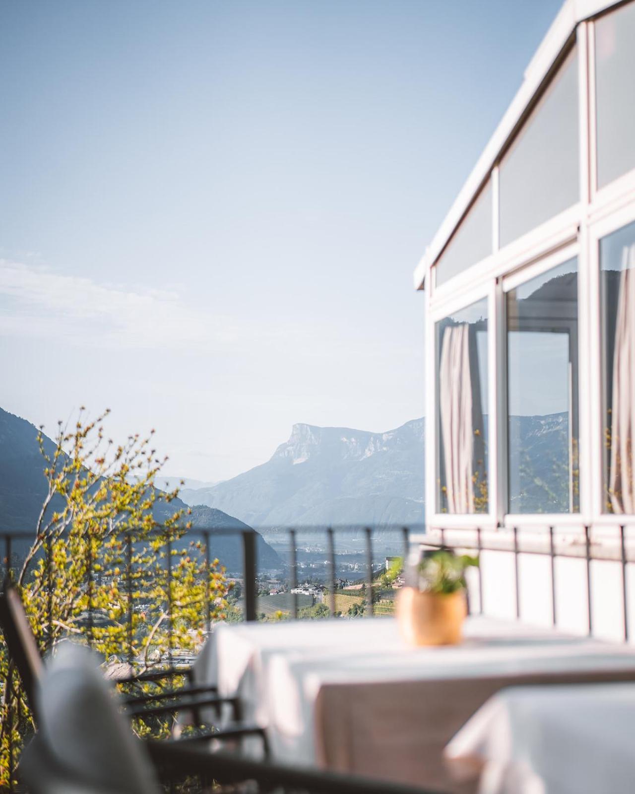 Hotel Brunnhofer Tirolo Eksteriør billede