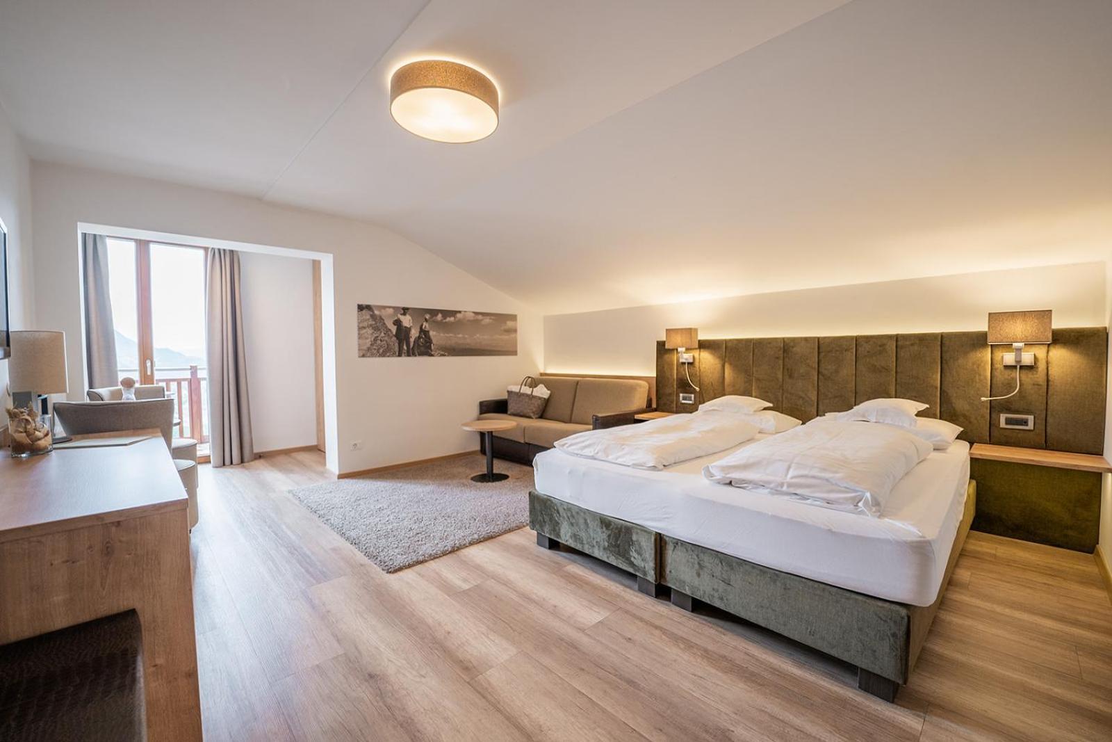 Hotel Brunnhofer Tirolo Eksteriør billede